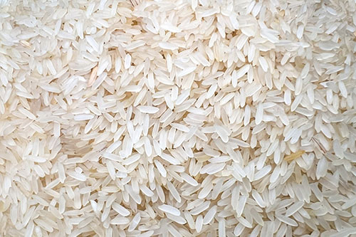 Arroz lidera queda da mercearia básica no varejo e SindArroz-SC reforça alerta em meio à crise na cadeia produtiva