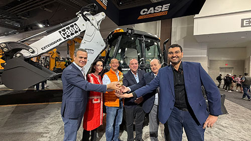 CASE e Brasif renovam parceria durante a CONEXPO 2026