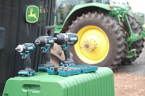 Rede de Concessionários John Deere amplia portfólio com soluções Makita