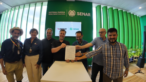 Lindsay firma parceria com Senar-RS para criação de Centro de Formação Rural Profissional no Rio Grande do Sul