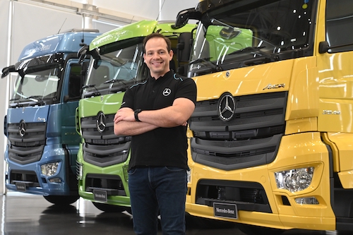 Mercedes-Benz amplia portfólio do Axor e lança cavalos mecânicos com suspensão traseira pneumática e versão plataforma do modelo 2038