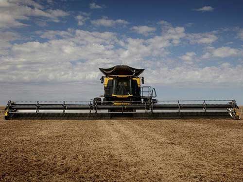 New Holland e Amazônia Máquinas trazem ao Show Safra 2026 a maior colheitadeira de duplo rotor do mundo