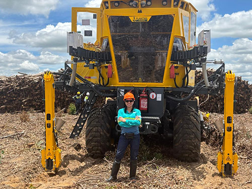 Mecanização transforma a silvicultura e amplia espaço para mulheres no setor florestal