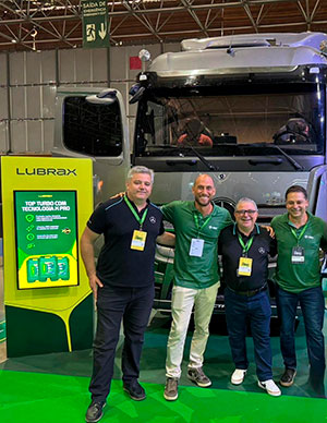 Rodobens firma parceria com a Lubrax e é a primeira rede de concessionárias de Veículos Comerciais Mercedes-Benz alinhada ao padrão de fábrica