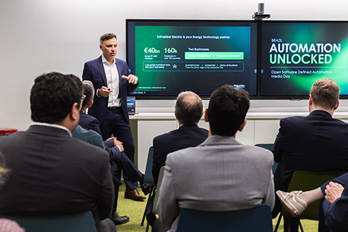 Schneider Electric debate automação aberta e caminhos para competitividade industrial no Brasil