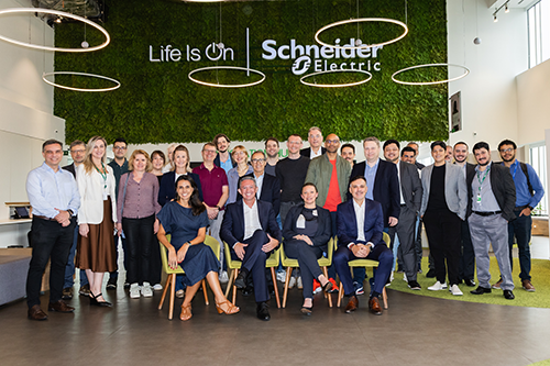 Schneider Electric debate automação aberta e caminhos para competitividade industrial no Brasil