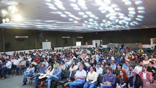 Uso de IA, cenário econômico e gestão estarão conectados na programação de palestras da Tecnoshow COMIGO