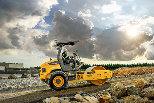 Volvo CE apresenta portfólio renovado na Conexpo 2026, em Las Vegas