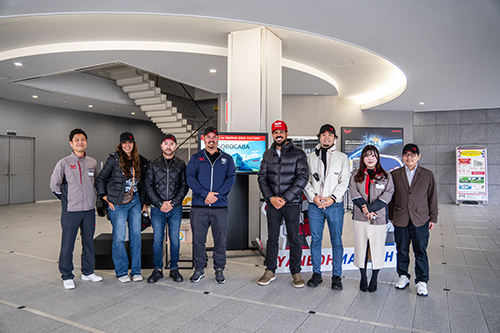 Cantor sertanejo Sorocaba vivencia operação global da YANMAR e reforça evolução tecnológica do agro
