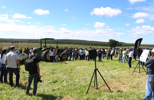  Embrapa e Baldan apresentam como transformar pastagens degradadas em sistemas produtivos durante Dia de Campo em São Carlos (SP)