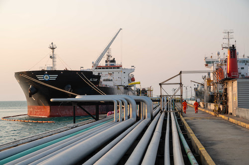 Transporte de contêineres por cabotagem pode reduzir em até 8,2% as emissões do setor, aponta CNI