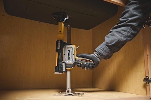 Na FEICON 2026, DEWALT apresenta portfólio robusto e novidades em parceria com a McLaren Mastercard Formula 1 Team