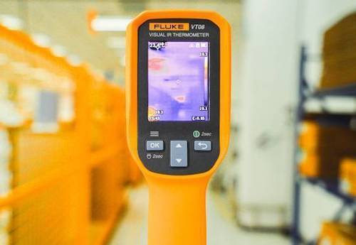  Fluke lança linha de termômetros visuais para medição térmica em aplicações industriais e prediais