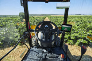 Hexagon apresenta na Agrishow 2026 portfólio completo de posicionamento e navegação para agricultura