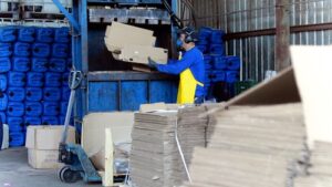 Brasil produziu 81 milhões de toneladas de lixo em 2025, mas só reciclou 4,5%