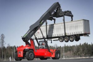 Tracbel lança nova linha de movimentadores de contêineres Kalmar de até 45 toneladas para infraestrutura logística