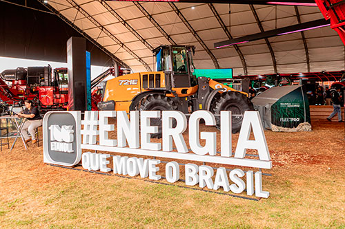 CASE apresenta na Agrishow projeto conceito de pá carregadeira a etanol inédita no setor de construção