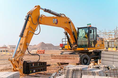 Caterpillar apresenta a nova escavadeira de rodas Cat® M320