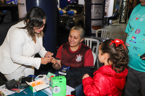 Feira dos Cegonheiros reforça compromisso social com arrecadação de alimentos e ações gratuitas de saúde