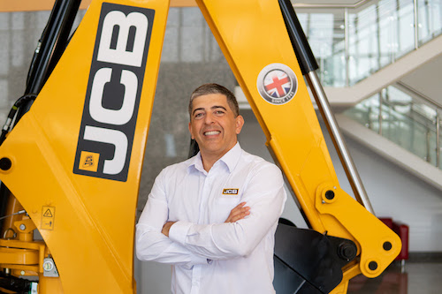  JCB projeta dobrar de tamanho até 2030 e consolida liderança tecnológica no campo