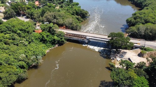 Solução de acesso suspenso permite avanço de obras sobre os rios Tietê e Doce
