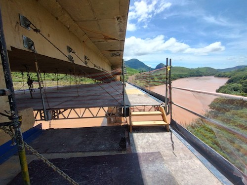 Solução de acesso suspenso permite avanço de obras sobre os rios Tietê e Doce