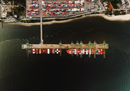 Porto Itapoá lidera em cabotagem no Sul do Brasil e contribui para evitar a emissão de até 259 mil toneladas de CO₂