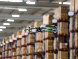 TECADI automatiza 500 inventários por mês com drones e chega a 99,9% de precisão de estoque