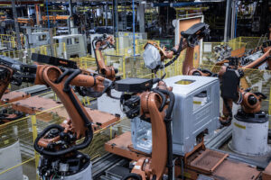 VWCO acelera digitalização e amplia robótica na produção