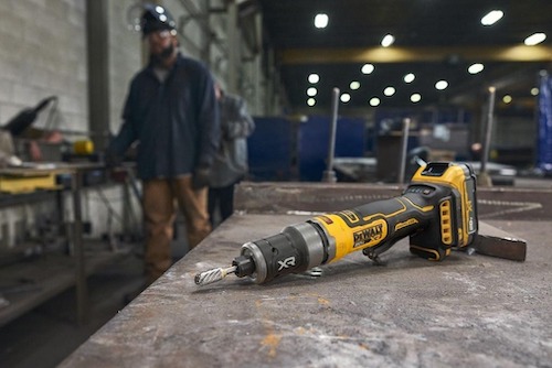 DEWALT lança esmerilhadeira e retificadoras sem fio que aliam potência e design compacto