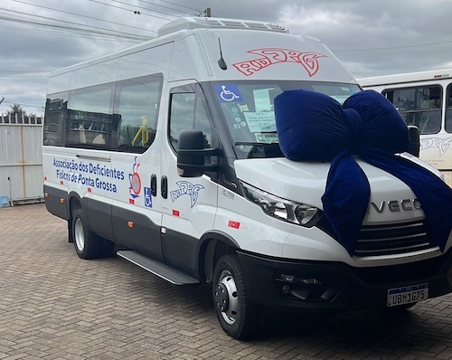 DAILY MINIBUS, DA IVECO BUS, REFORÇA MOBILIDADE ACESSÍVEL NO PARANÁ