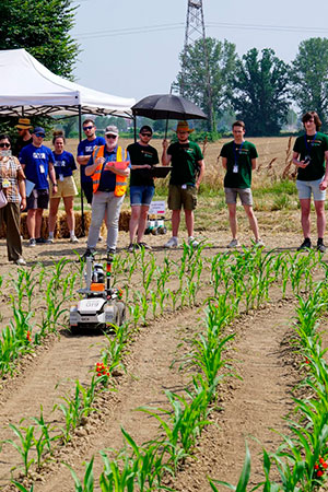 Evento Internacional de Robótica de Campo contará com 16 equipes internacionais de estudantes na DLG Feldtage 2026