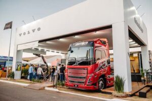 Volvo participa da Bahia Farm Show 2026, com soluções em transporte, máquinas e pós-venda para o agronegócio