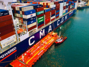 CMA CGM, Copersucar e Bunker One realizam primeiro abastecimento com etanol de navio porta-contêineres transoceânico no Brasil, no Porto de Santos