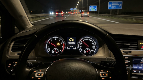 As recentes discussões sobre o aumento do teor de etanol na gasolina voltaram a despertar dúvidas entre motoristas e profissionais da repa