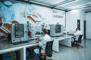 IBRA Megalab é pioneiro em acreditações ISO 17025 para análises avançadas de carbono e saúde do solo