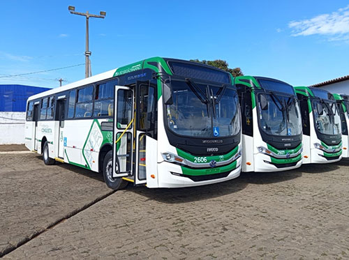 BUS 17-280 AMPLIA PRESENÇA DA IVECO BUS NA FROTA DA VIAÇÃO ROSA