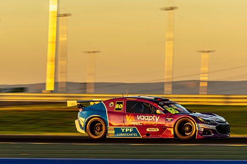 João Bortoluzzi vive melhor momento na Stock Light e leva YPF Lubrificantes à disputa pelas primeiras posições do campeonato