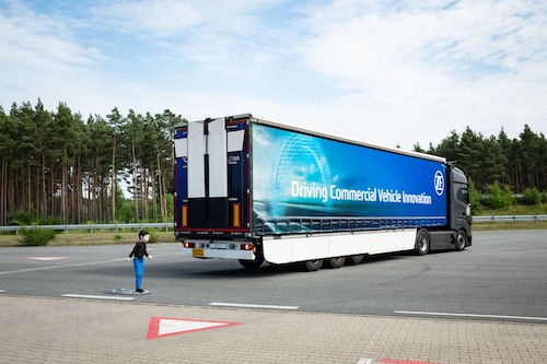 IAA Transportation 2026: ZF apresenta automação com Segurança 360° escalável para caminhões e implementos