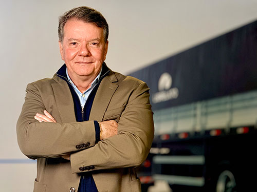 João Librelato e Roberto Leoncini debatem mercado de caminhões e futuro do transporte no podcast "De Carga em Carga"