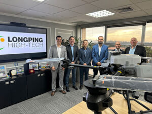 LongPing High-Tech realiza entrega de drone para fortalecer a formação técnica no Paraná