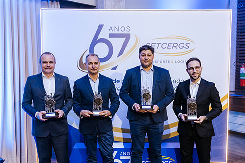 Mercedes-Benz conquista tripla vitória no Prêmio Preferência do Transporte e Logística do Rio Grande do Sul