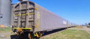 Randon entrega primeiros vagões ferroviários para Arauco Brasil