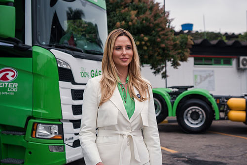 A maior de sua história no Brasil: Scania vende 220 caminhões para Reiter Log movidos a gás/biometano