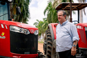 Produtor rural ganha acesso rápido a orientação sobre cuidados com o trator