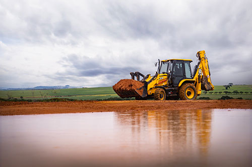 Grupo Motormac destaca alta tecnologia e força do pós-venda JCB na 49ª Expointer