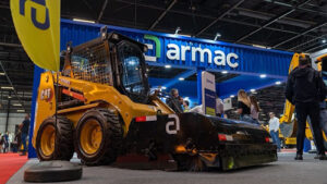 Armac debate crescimento da demanda e gestão de frota na Paving Expo 2026