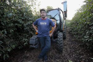 Pró-Trator: Governo de SP amplia acesso de pequenos produtores a máquinas agrícolas com R$ 180 mi em financiamentos desde 2023