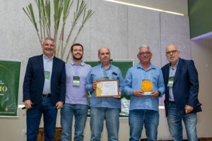 Programa Cana IAC levanta dados de produtividade de 60% da área colhida no Brasil e reconhece empresas com melhor desempenho