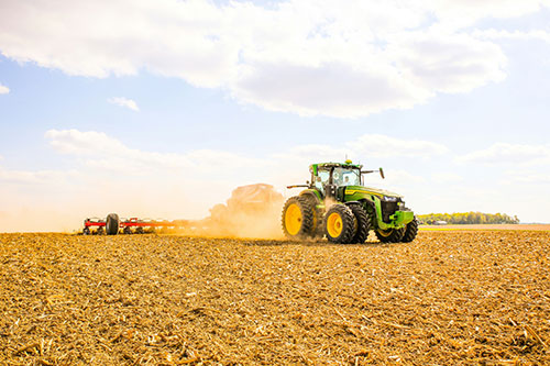 Manutenção preventiva mantém máquinas agrícolas em operação na safra